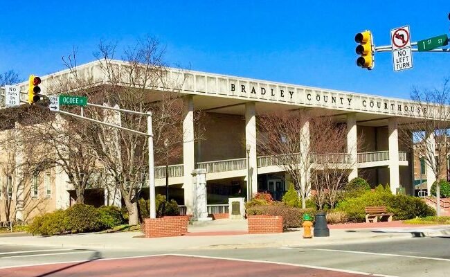 Frontier Airlines Bradley office in Illinois