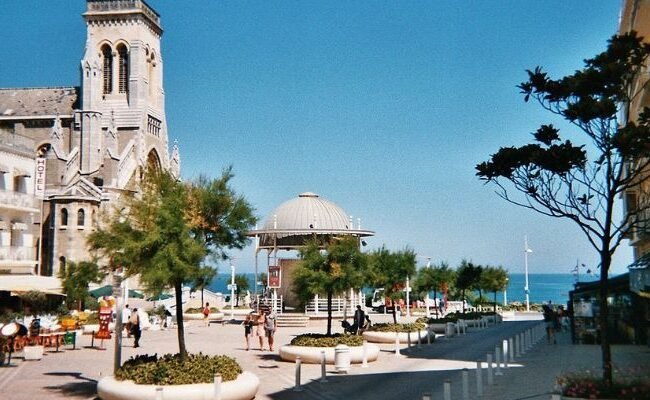 Finnair Biarritz Office in France